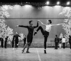 В Кыргызстане прошла мировая премьера уникального балета
